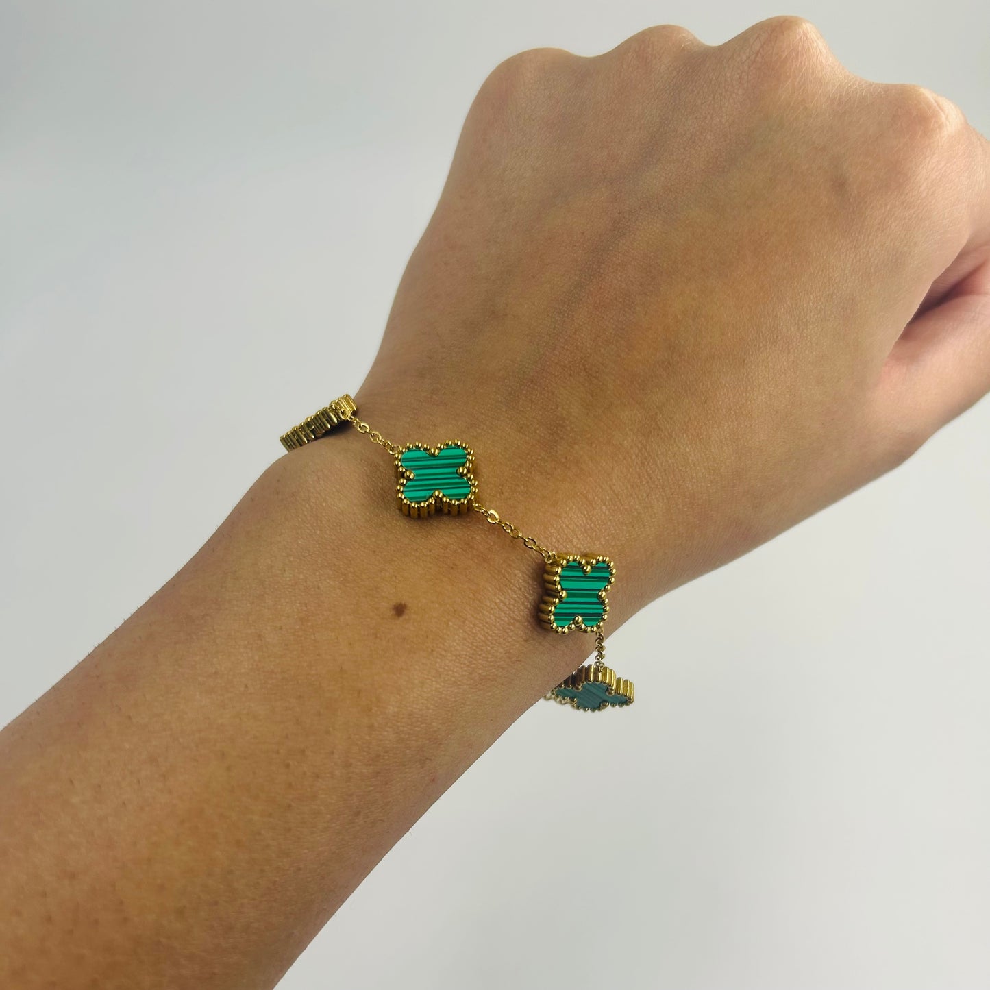 Flower bracelet