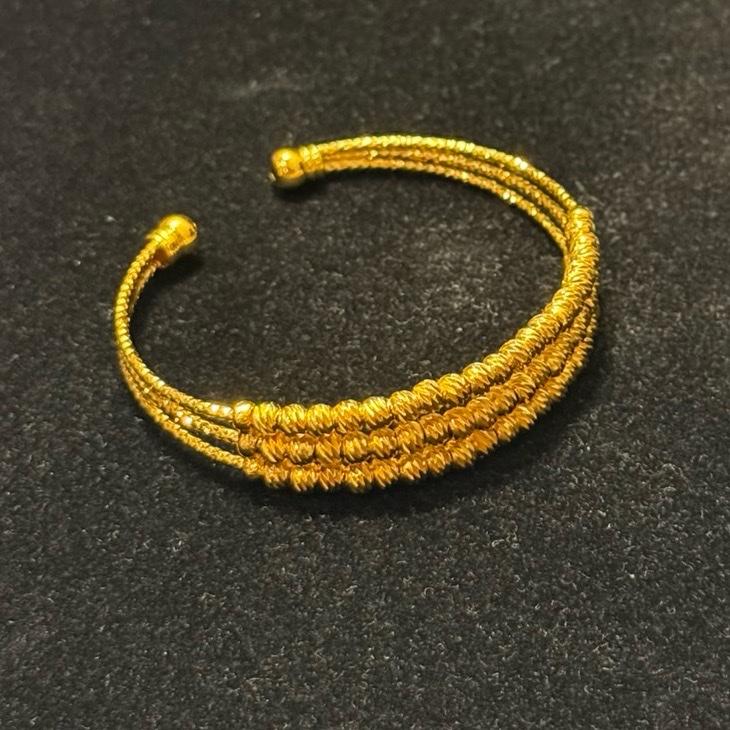 Yusra beaded bangle - 22k Gold plated